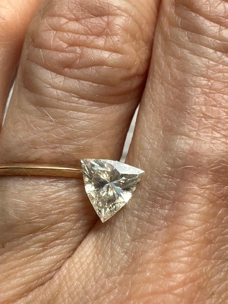 Light Yellow Small Pyramid Diamond Engagement Ring