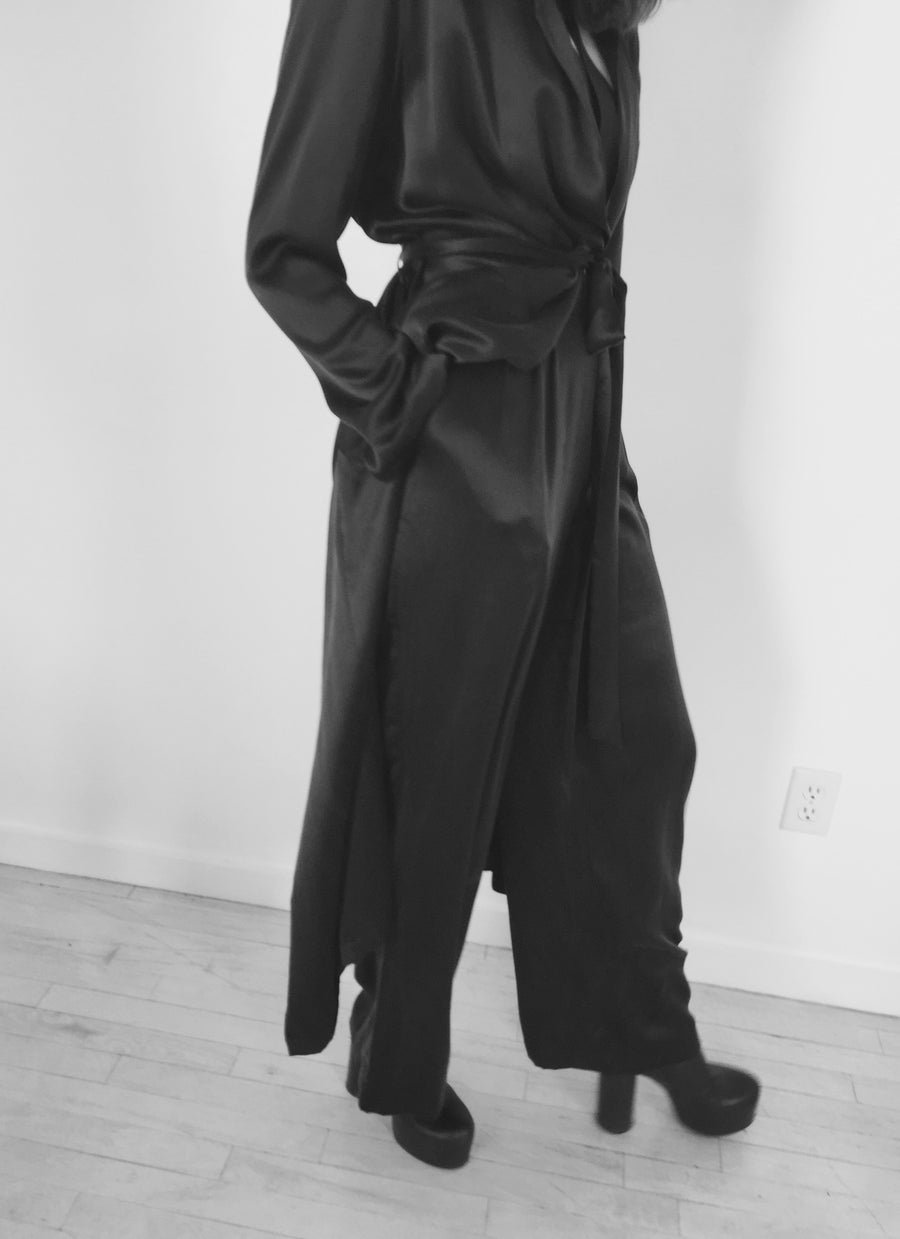 signature Silk charmeuse Duster Robe Kimono Jacket Wendy Nichol clothing fashion designer Handmade in NYC New York city custom color fabric Made to measure tailoring tailor 