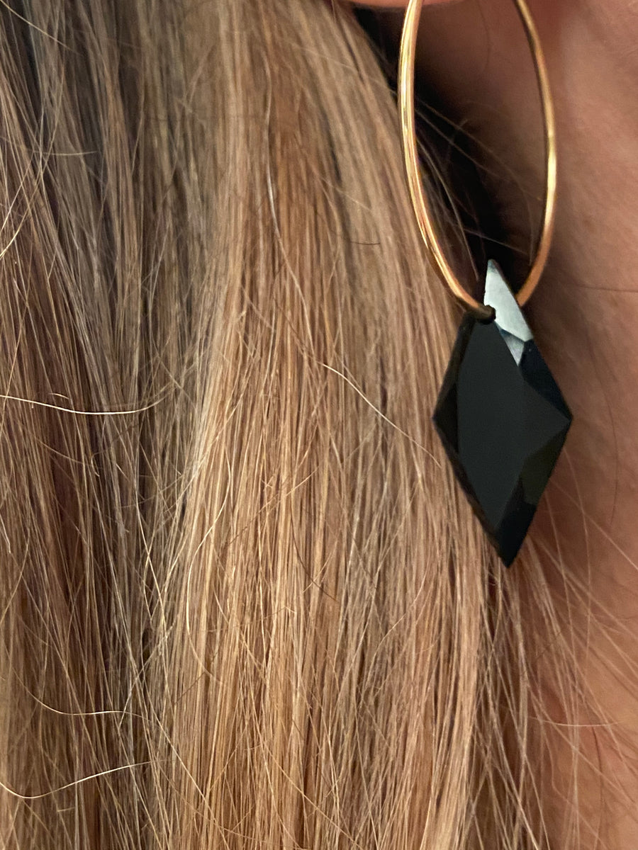 Black Onyx Diamond-Cut Hoop Earring