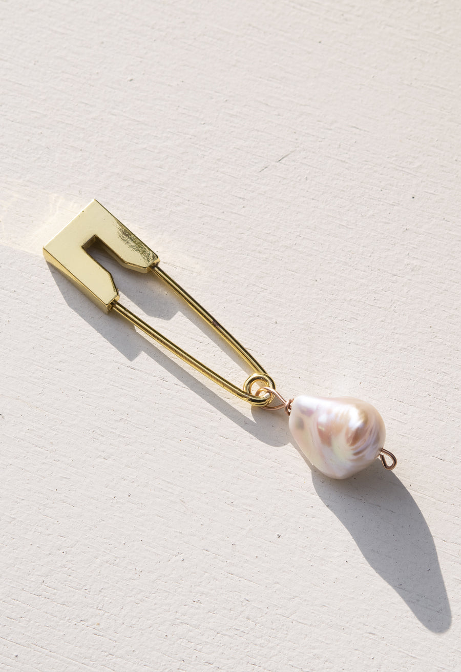 The Pink Pearl Pin Charm