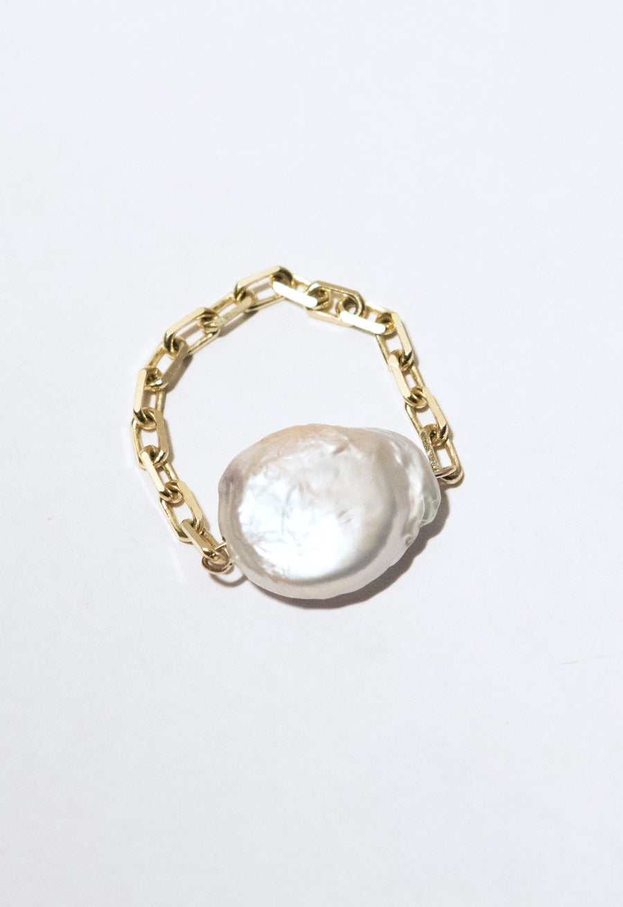 Thin Chain Pearl Ring