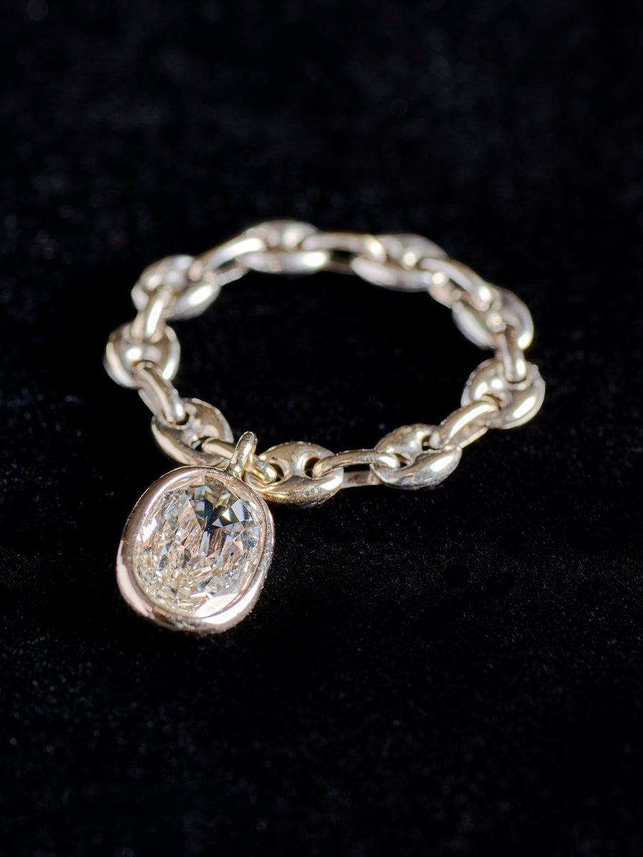 Floating Oval Diamond Chain Ring