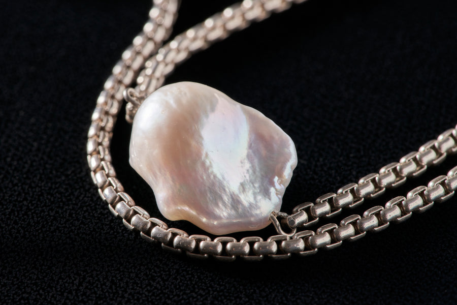Rounded Box Double Chain Choker with Baroque Peal