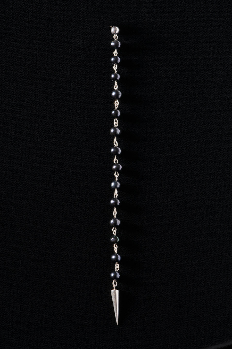 {SINGLE} Black Pearl Cone Earring