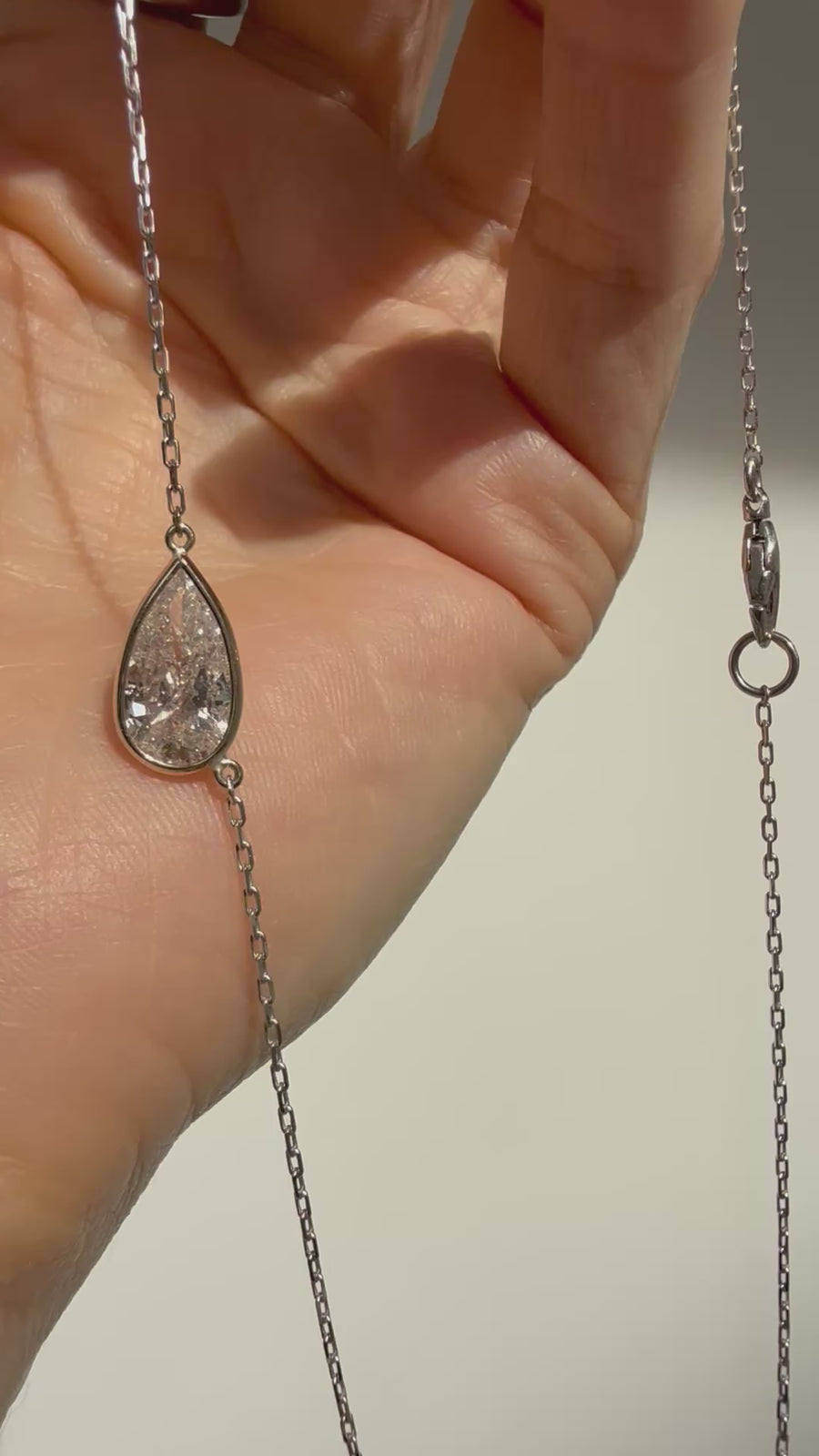 Tear Drop East- West Set Diamond On Link Necklace