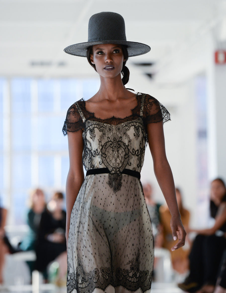 'Afternoon Delight' Lace Dress 'Afternoon Delight' Lace Dress