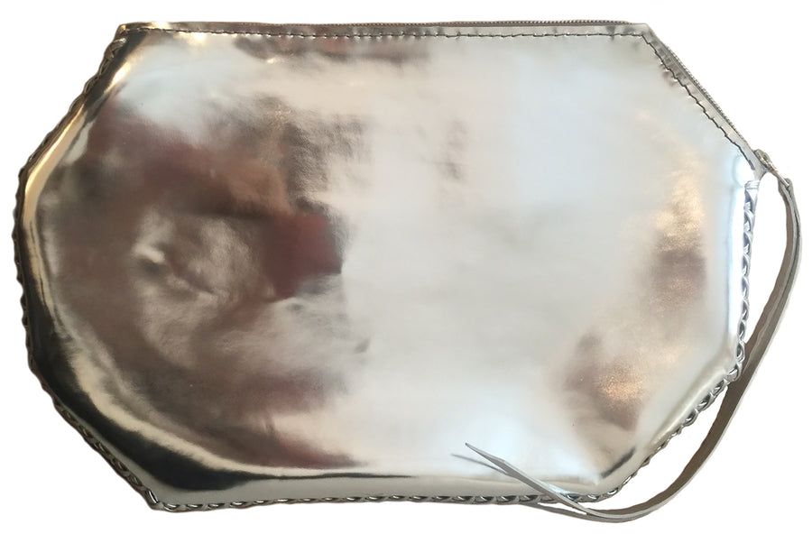 Silver Metallic Shiny Reflective Patent Leather Emerald Oval Shape Clutch Wendy Nichol Luxury Purse Handbag Designer Handmade in NYC New York City SS17 Signals to the Mothership Alien UFO High Quality Leather Large Thin Clutch zip Zipper Shape Pouch Red Carpet Event Black Tie Clutch
