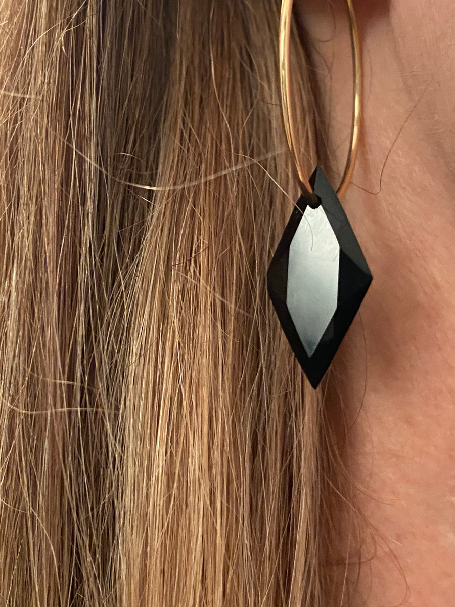 Black Onyx Diamond-Cut Hoop Earring