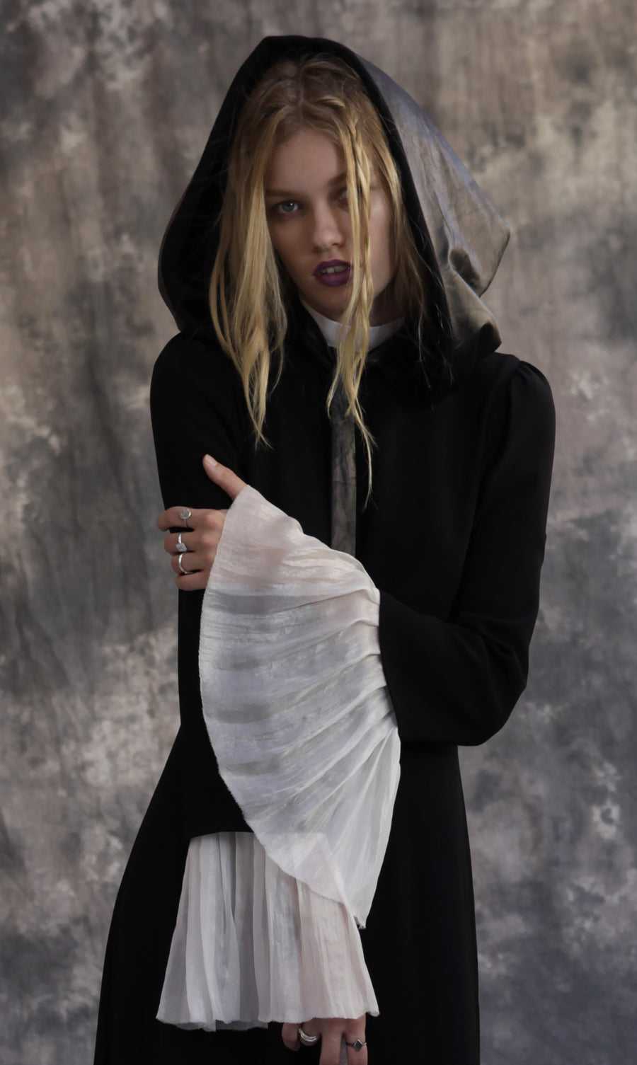 Maggie Laine IMG model Wendy Nichol SS17 Fashion Show Death Valley Reversible Leather & Cashmere Black Hood Handmade in NYC New York City Winter Fall Hat Headpiece Bow Tie Shoulder Cover Reversible Hooded Goth Gothic Pilgrim 