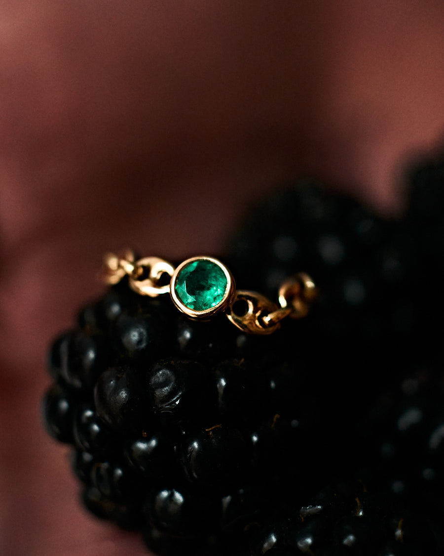 Emerald Link Chain Ring