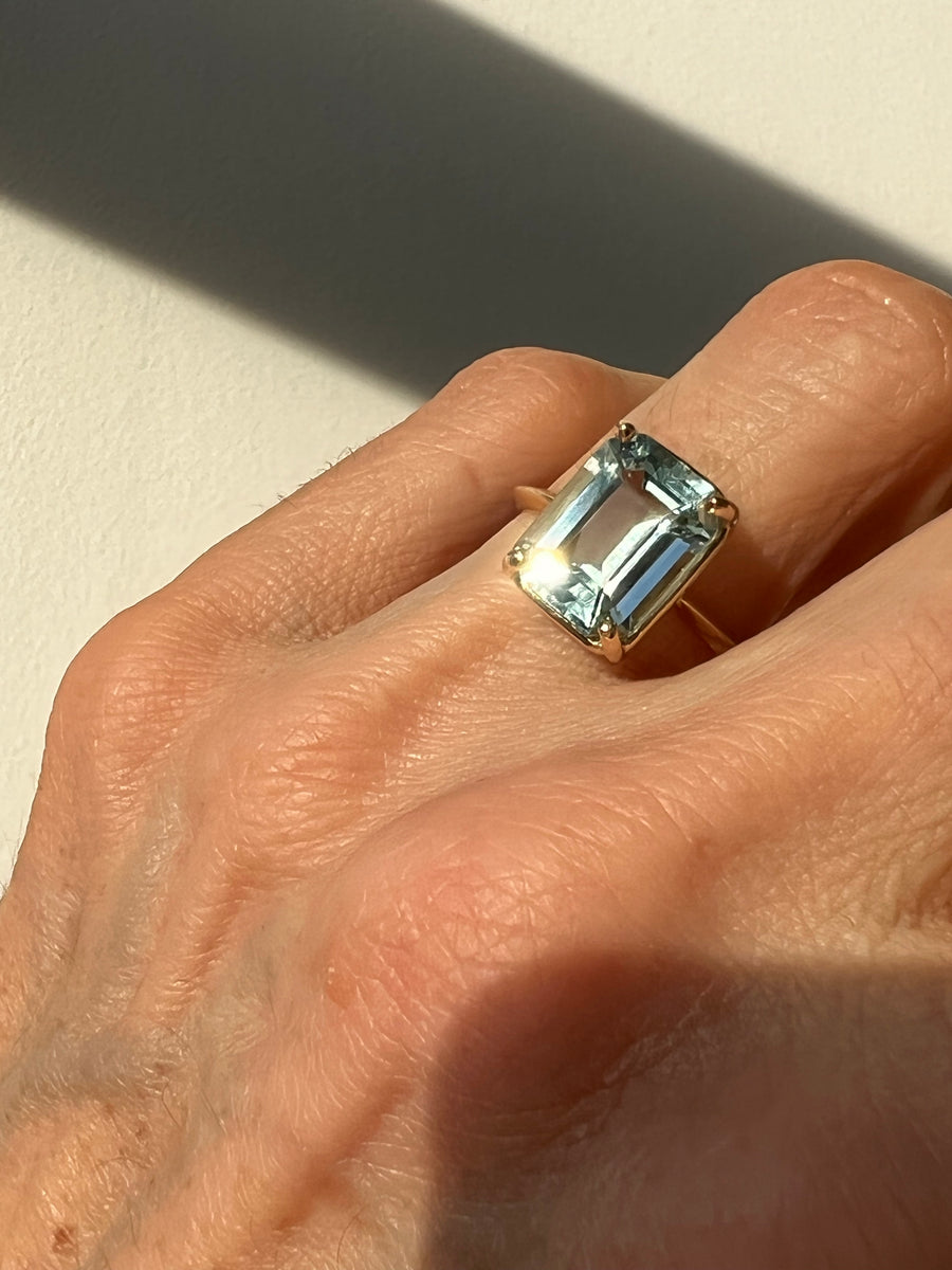 Emerald-Cut Aquamarine Ring (12mm)