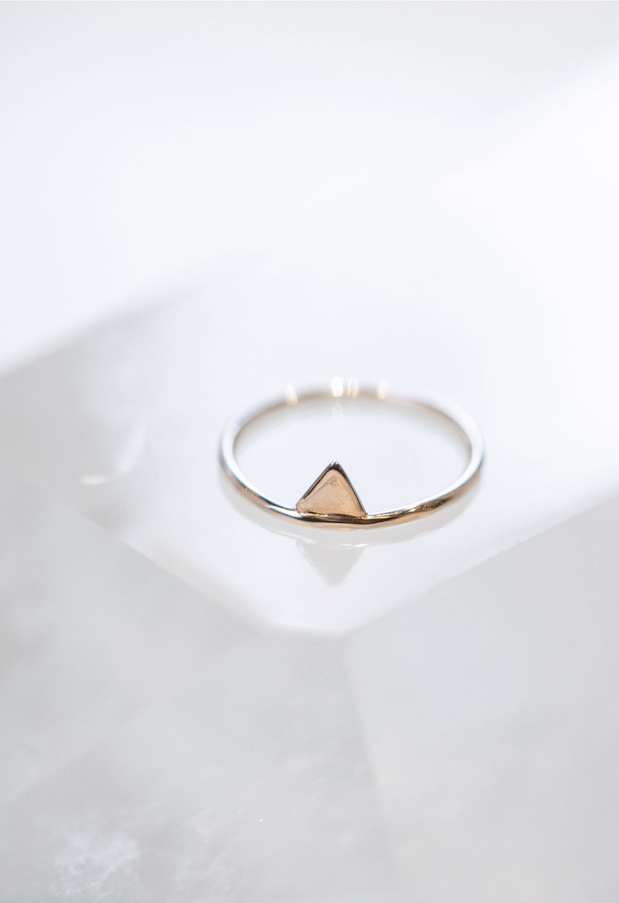 Triangle Mid-Digit Ring